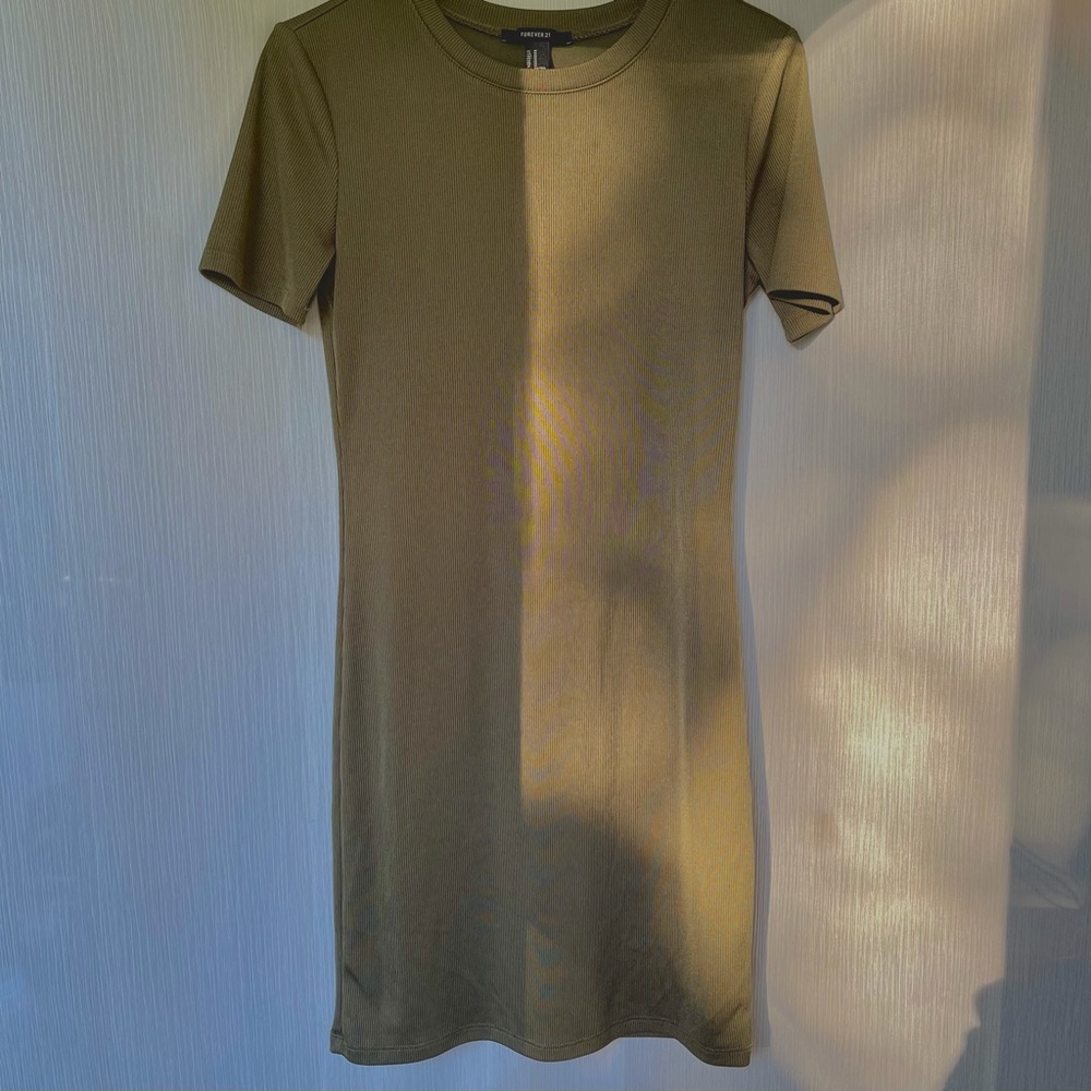 Olive Green Bodycon Dress 🌿